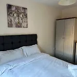 Feriehus House - Sleeps 12 - Parking - Wifi *