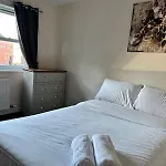 Feriehus House - Sleeps 12 - Parking - Wifi Barrow-in-Furness