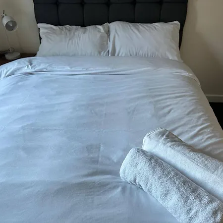 Feriehus House - Sleeps 12 - Parking - Wifi