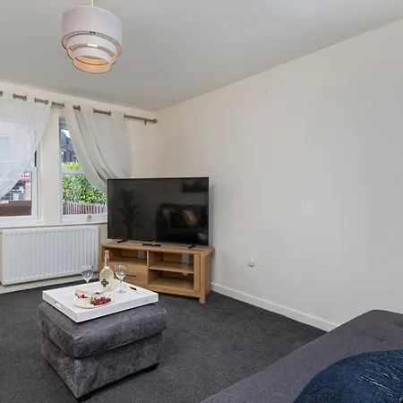 Σπίτι διακοπών House - Sleeps 10 - Parking - Wifi Barrow-in-Furness