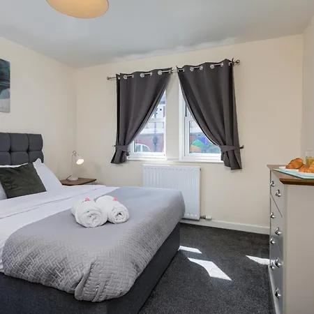 Σπίτι διακοπών House - Sleeps 10 - Parking - Wifi *