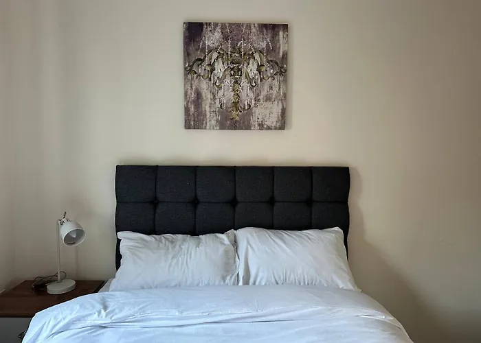 Dom wakacyjny House - Sleeps 12 - Parking - Wifi Barrow-in-Furness