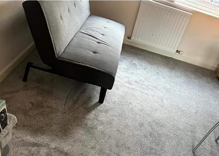 House - Sleeps 12 - Parking - Wifi